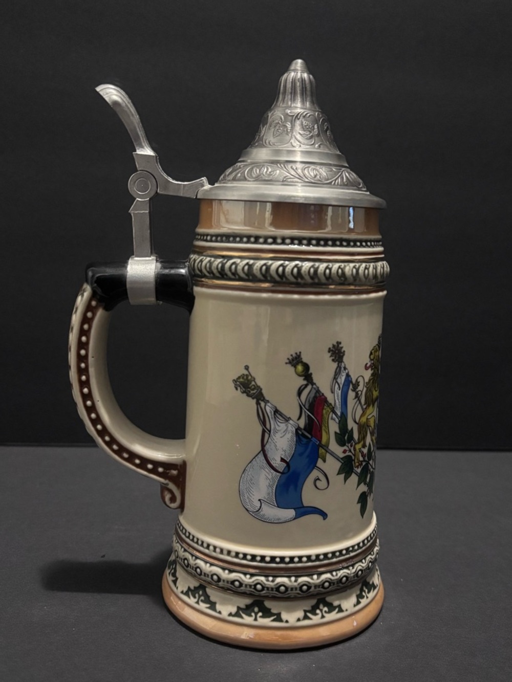 Ornate Vintage German - Passauer GmbH Bavaria - Beer Stein -  Ceramic & Pewter - Picture 3 of 8